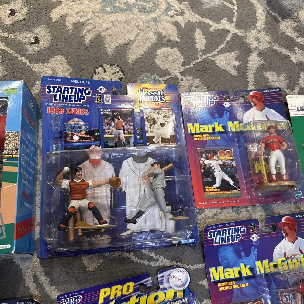 Starting Lineup, Headliners Lot Figures Football, Basketball, Hockey, Baseball